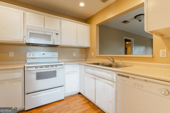 111 Camellia Ct, Condo with 3 bedrooms, 2 bathrooms and null parking in Brunswick GA | Image 11