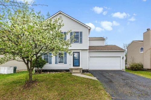 7910 Waggoner Run Dr, Blacklick, OH, 43004-9017 | Card Image