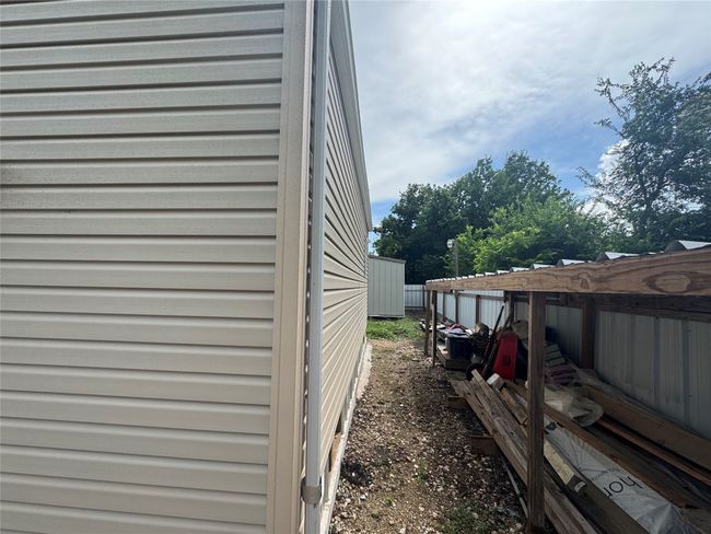 View of property exterior | Image 17