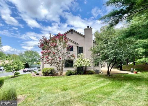 51 Manor Dr, PRINCETON, NJ, 08540-1643 | Card Image