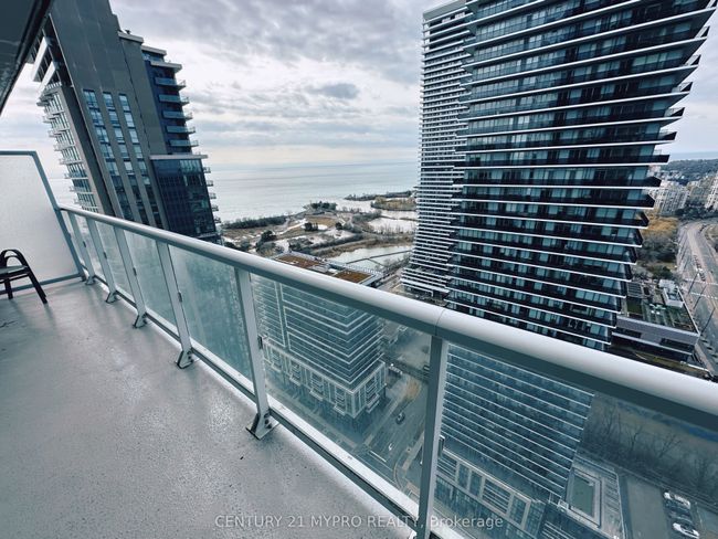 3104 - 56 Annie Craig Dr, Condo with 2 bedrooms, 1 bathrooms and null parking in Etobicoke ON | Image 17