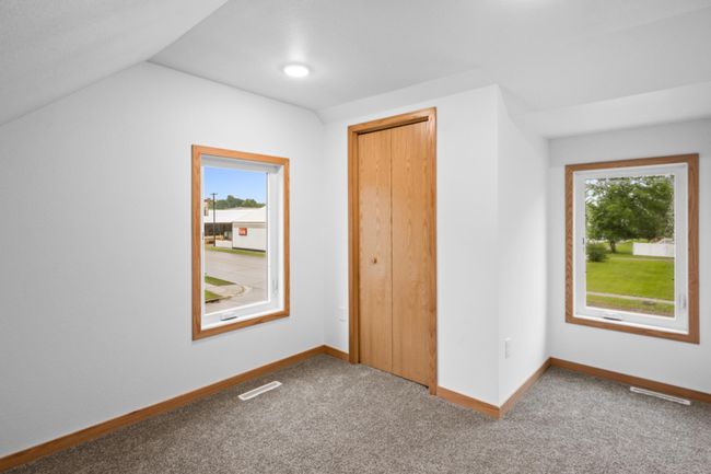 Bedroom Closet | Image 22