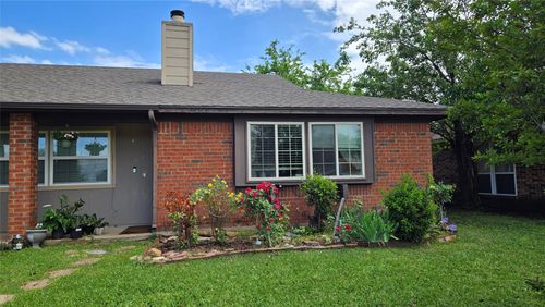 2216 Limestone Ln, Garland, TX, 75040-3763 | Card Image