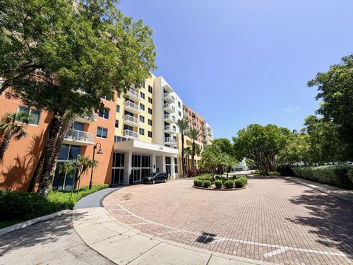 505-2775 Ne 187th St, Miami, FL, 33180-2912 | Card Image