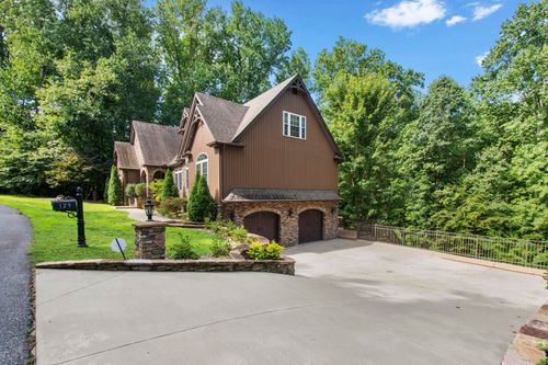 129 Overbrook Cir, Lyman, SC, 29365-1331 | Card Image
