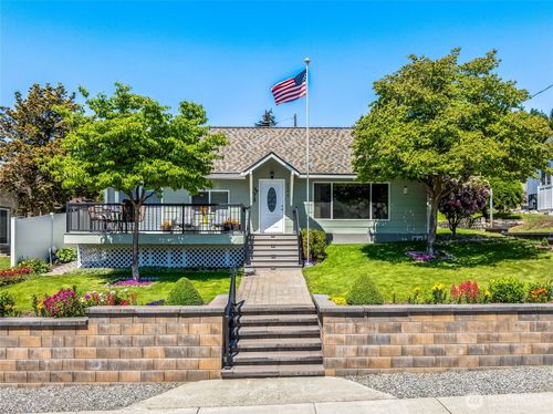 2548 Entiat Way, Entiat, WA, 98822-9710 | Card Image