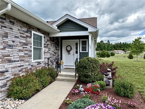 107-107 Bella Vista Circle, Glocester, RI, 02859 | Card Image