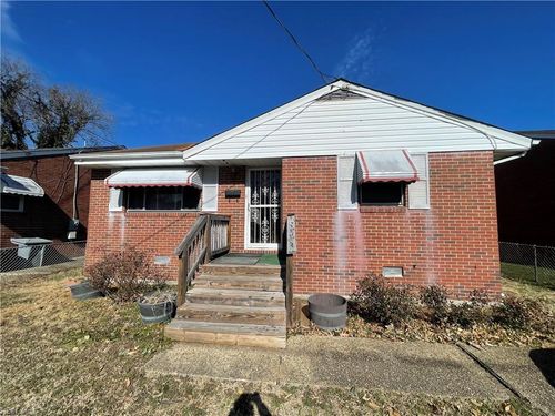 1212 Rowe St, Hampton, VA, 23669-2724 | Card Image