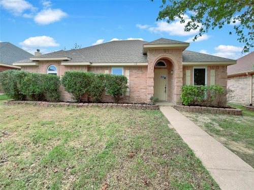 112 Clover Leaf Lane, Red Oak, TX, 75154 | Card Image