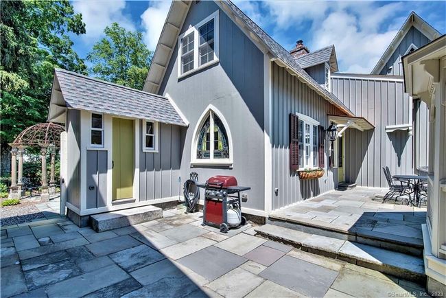 Main House Showing Guest Apartment On Top Floor | Image 14