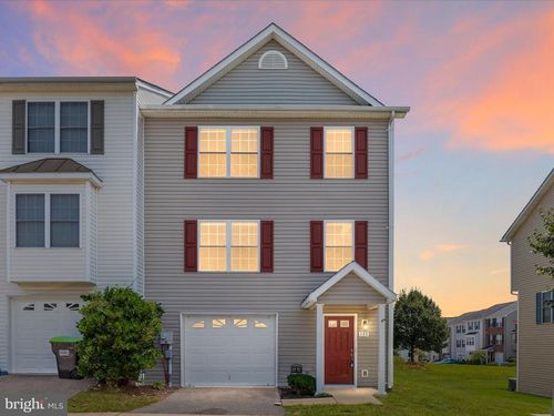 111 Lighthouse Ln, WINCHESTER, VA, 22602-6191 | Card Image