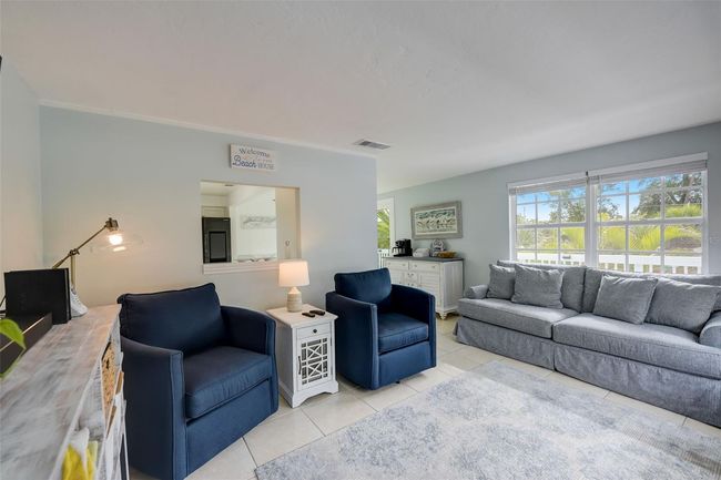 3 - 104 29 Th St, Condo with 2 bedrooms, 2 bathrooms and null parking in Holmes Beach FL | Image 7