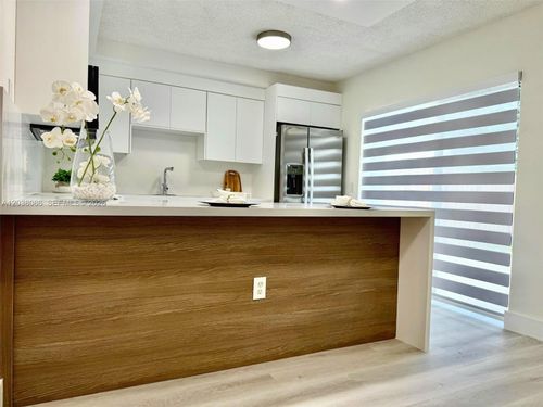 2565 Garden Ct, Hollywood, FL, 33026-3659 | Card Image