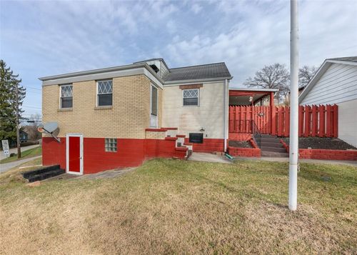 54 S Mill St, New Salem, PA, 15468 | Card Image