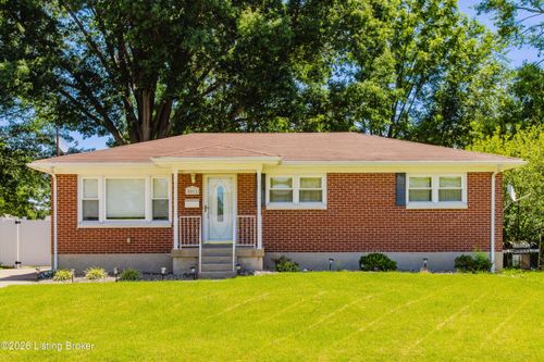8011 Columbine Dr, Louisville, KY, 40258-2429 | Card Image