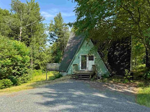 210 Dartt Hill Rd, Bethel, VT, 05032-9544 | Card Image