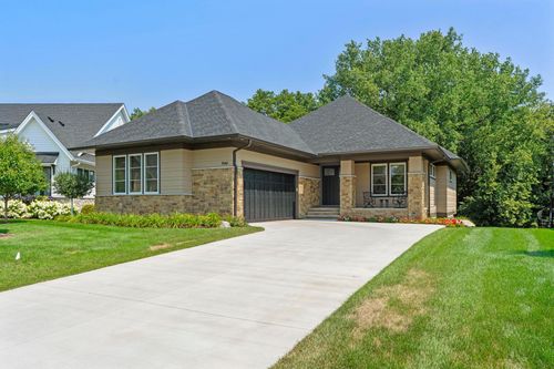 7061 Highland Ct, Eden Prairie, MN, 55346-7500 | Card Image