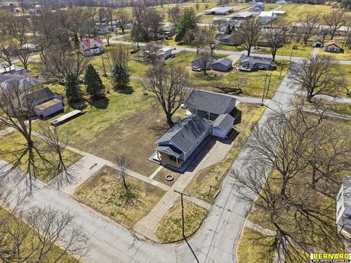 693 N 3rd St, Tecumseh, NE, 68450-2010 | Card Image