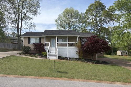 10115 Bear Trail Dr, Soddy Daisy, TN, 37379-3585 | Card Image