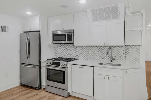 1-104 Hopkins Ave, Jersey City, NJ, 07306-2149 | Card Image