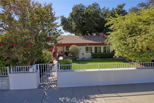 10529 Mount Gleason Ave, Sunland, CA, 91040-2918 | Card Image