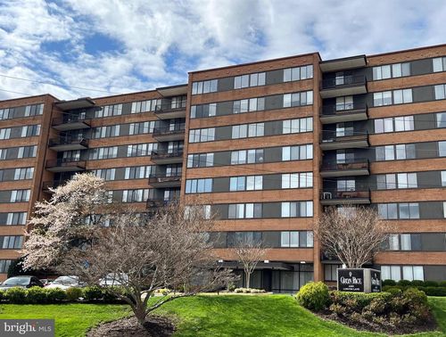 810-4390 Lorcom Ln, ARLINGTON, VA, 22207-3333 | Card Image
