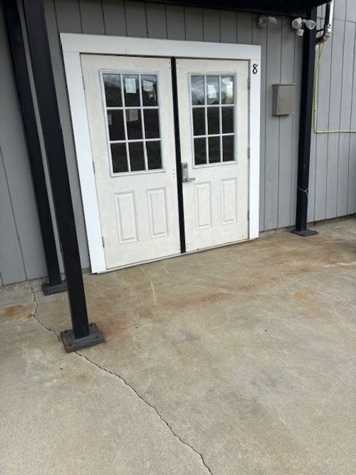 1038 Aquidneck Ave, Middletown, RI, 02842-7286 | Card Image