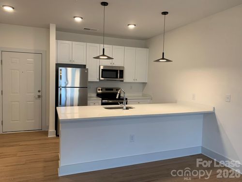 204-3515 Markland Drive, Charlotte, NC, 28208 | Card Image