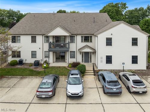 8528 Spencer Ct, North Ridgeville, OH, 44039-4493 | Card Image