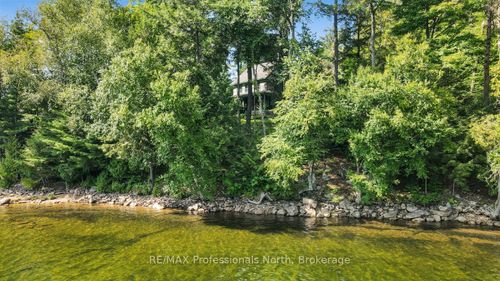 2682 Wilkinson Rd, Haliburton, ON, K0M1S0 | Card Image