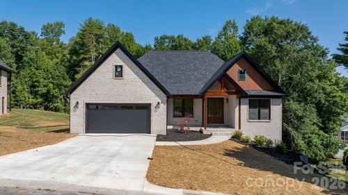 730 Chatsworth Cir, Lenoir, NC, 28645-8397 | Card Image