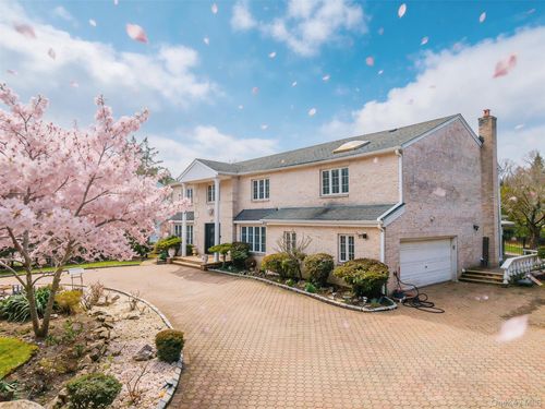 117 Plainview Rd, Woodbury, NY, 11797-2809 | Card Image