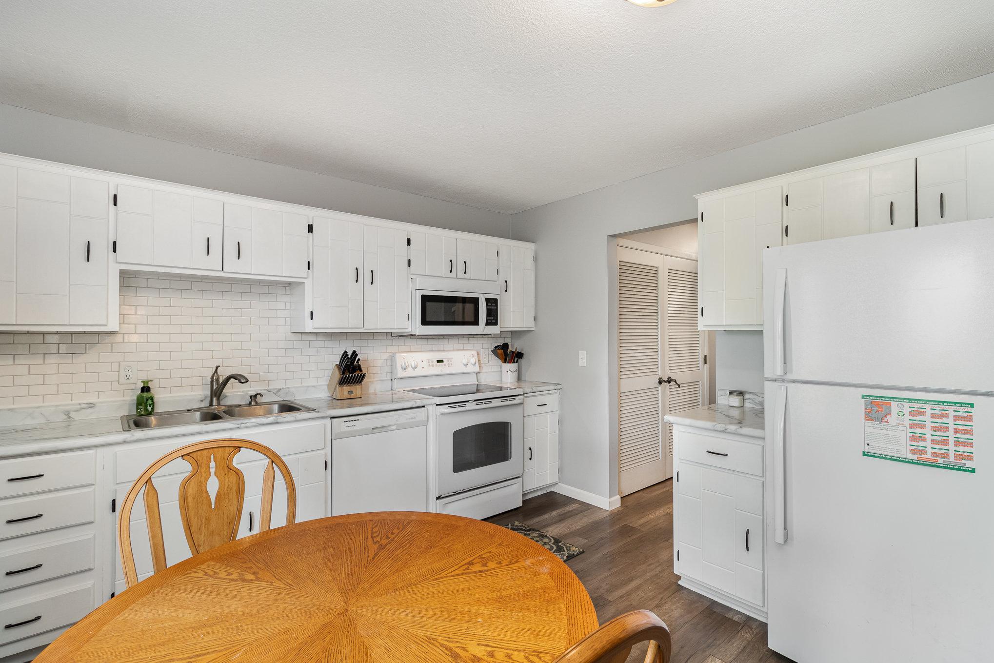 Clover Leaf Pkwy, Minneapolis, MN 55434