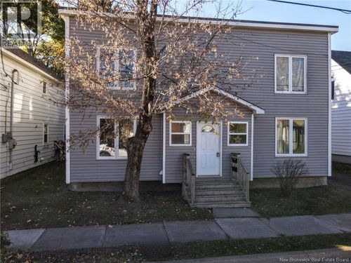44 North St, Moncton, NB, E1C5X6 | Card Image