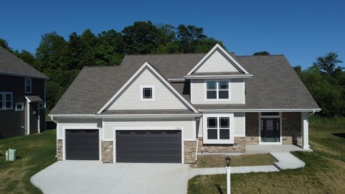 1344 Mohican Trl, Waukesha, WI, 53189-6892 | Card Image
