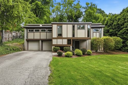 2322 Marbury Rd, Pittsburgh, PA, 15221-3670 | Card Image