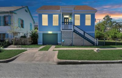 1221 20th Street, House other with 4 bedrooms, 1 bathrooms and null parking in Galveston TX | Image 1