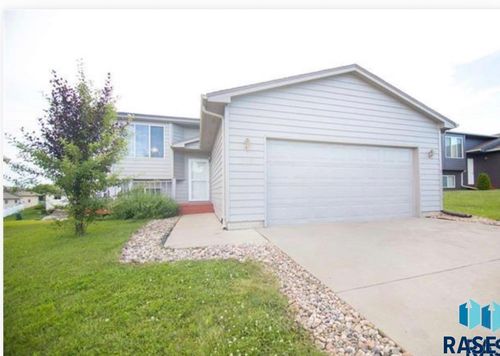 105 S Foss Ave Avenue, Sioux Falls, SD, 57110 | Card Image