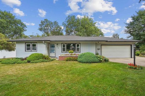 3236 Midway Dr, Waterloo, IA, 50701-5609 | Card Image