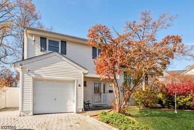 8 Carlisle Ct, House other with 4 bedrooms, 2 bathrooms and null parking in Edison NJ | Image 3