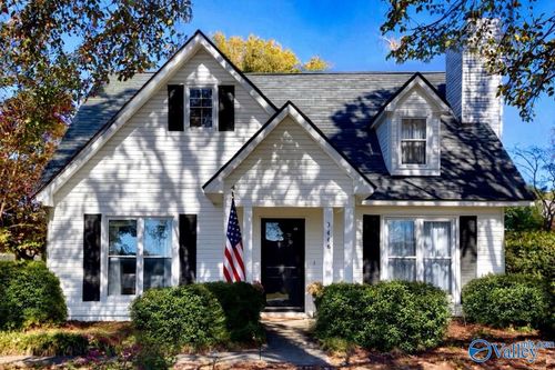 2446 Clovis Rd Sw, Huntsville, AL, 35803-3516 | Card Image