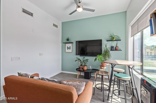 306-1130 N 2nd St, Phoenix, AZ, 85004-1831 | Card Image