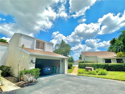 416 Bristle Cone Ln, NAPLES, FL, 34113-8308 | Card Image