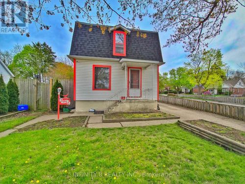 5958 Summer St, Niagara Falls, ON, L2G1M3 | Card Image
