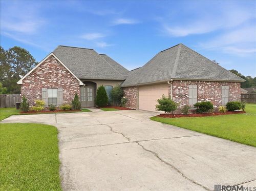 33902 Renee Ave, Denham Springs, LA, 70706-1123 | Card Image