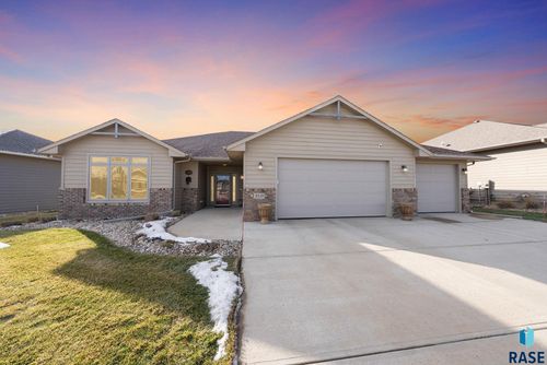 4213 S Orchid Ave Avenue, Sioux Falls, SD, 57110 | Card Image