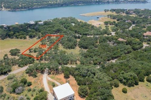 1309 Robin Trl, Lago Vista, TX, 78645-2562 | Card Image