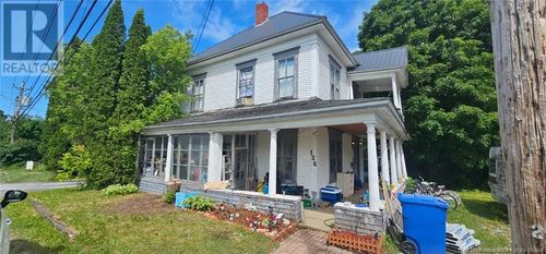 126 Green St, Woodstock, NB, E7M1V3 | Card Image