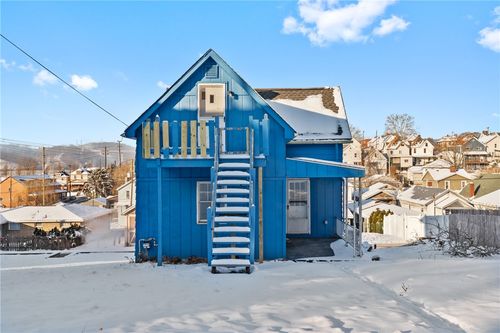 832 Delaware Ave, Glassport, PA, 15045-1540 | Card Image