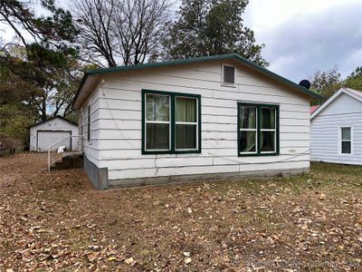 1218 Lehigh Avenue, House other with 3 bedrooms, 1 bathrooms and null parking in Hartshorne OK | Image 2